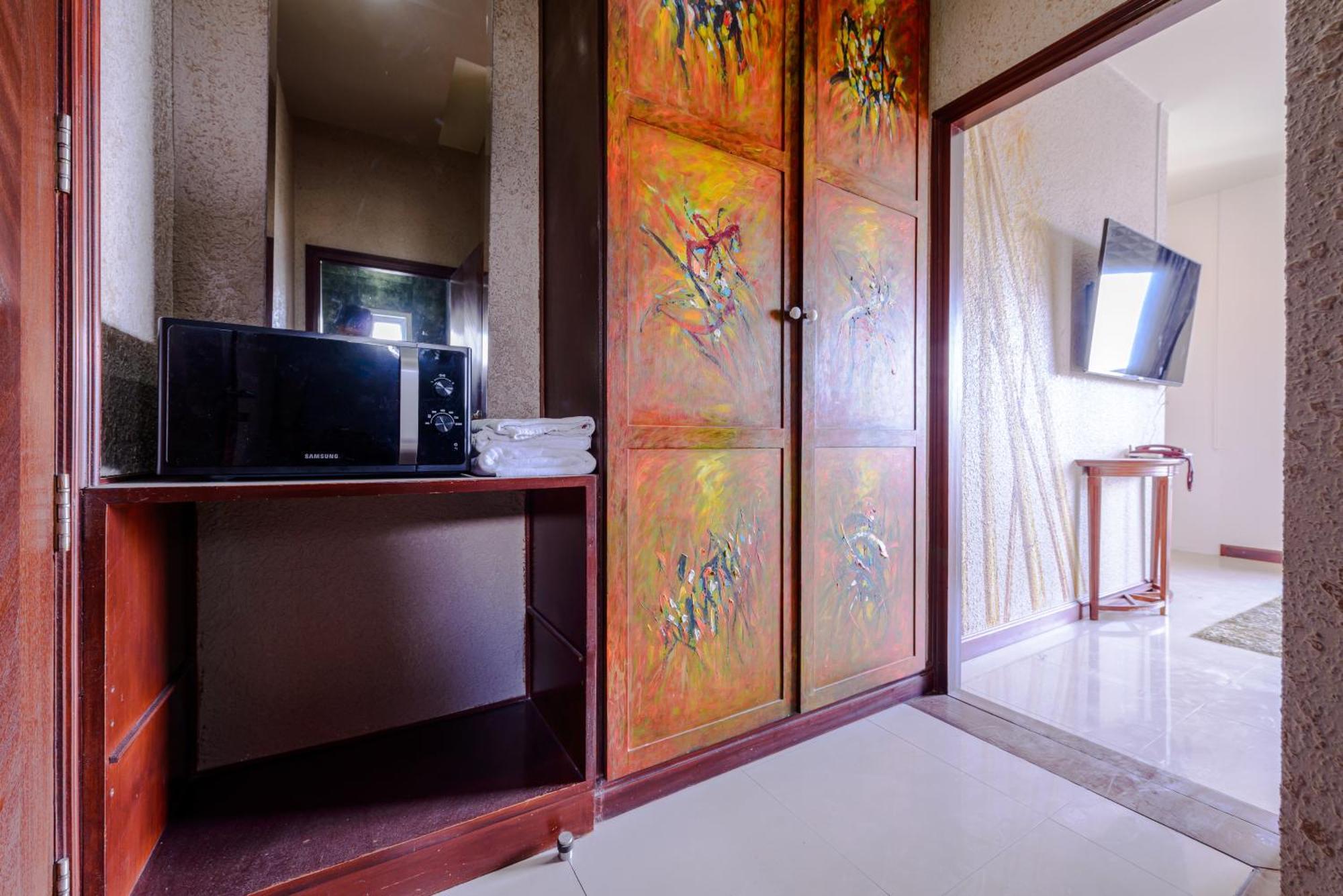Pasadena Lodge Pattaya Extérieur photo