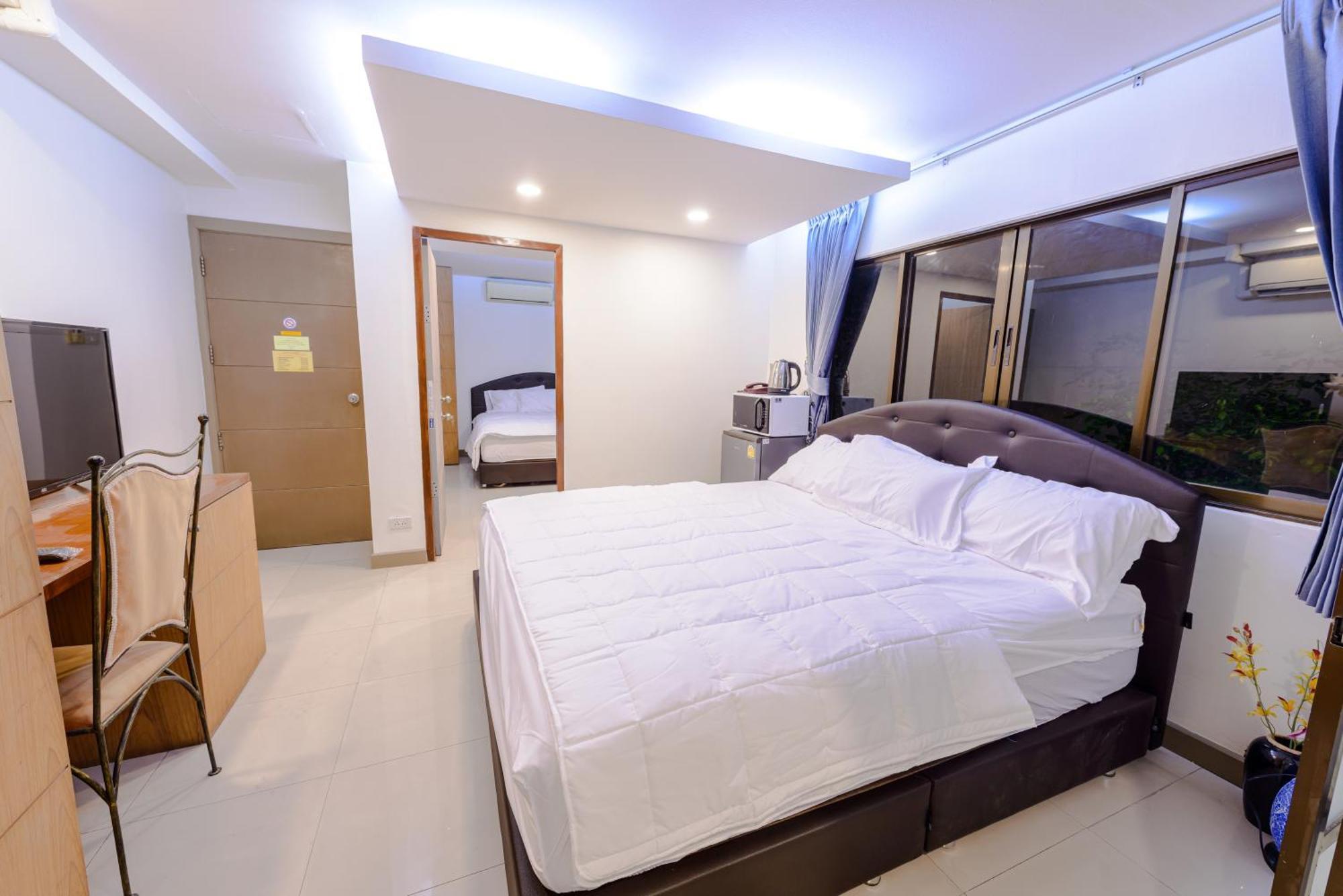 Pasadena Lodge Pattaya Extérieur photo