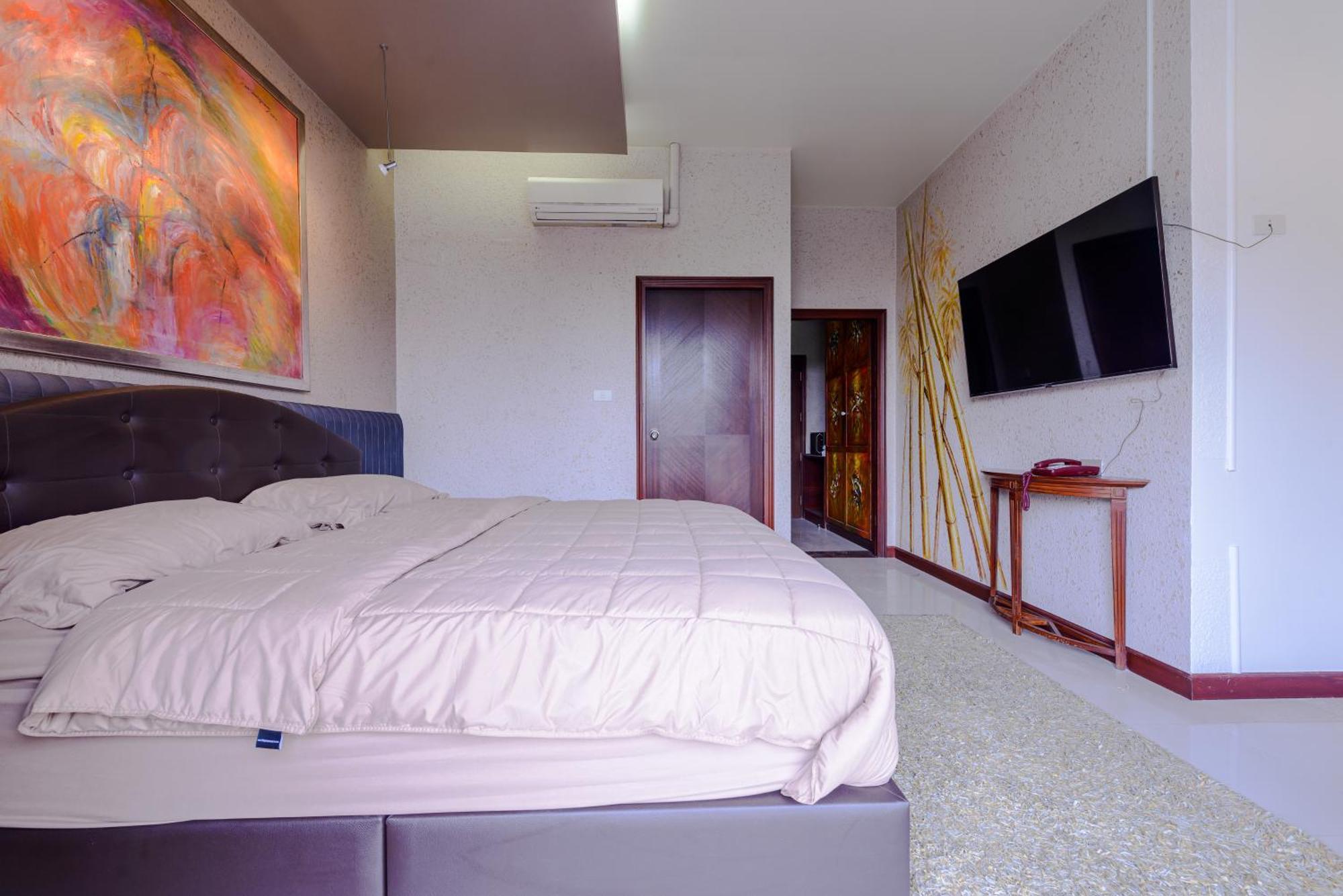 Pasadena Lodge Pattaya Extérieur photo